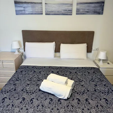 Mediterranean Malagueta Suite Malaga Exterior photo